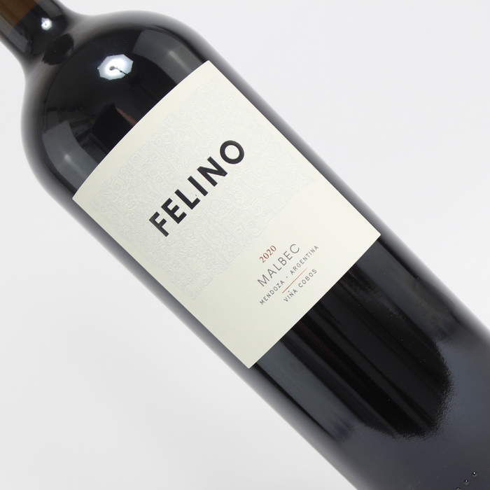 Felino Malbec Magnum close up